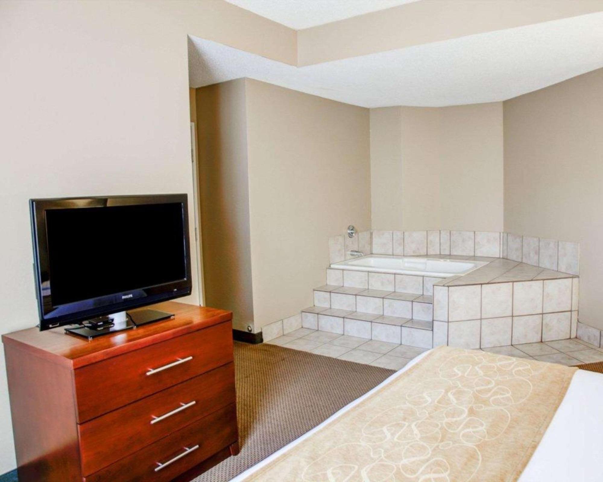 Comfort Suites Gadsden Attalla Екстериор снимка